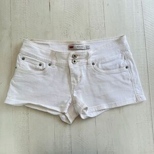 Levi's Shorty Short Size 7 Off White 2 Button Women's